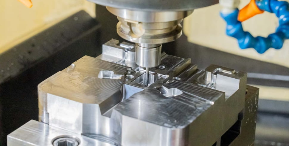 リンナイ精機株式会社:金型